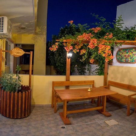 Pantheon Deluxe Apartments Archangelos  Zewnętrze zdjęcie