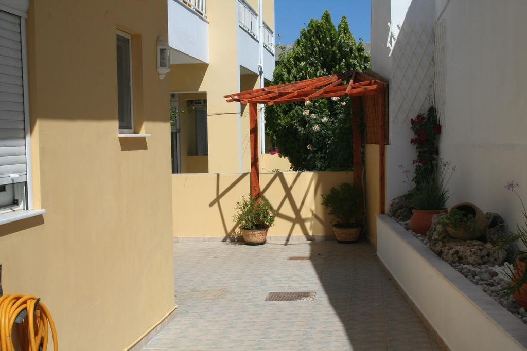 Pantheon Deluxe Apartments Archangelos  Zewnętrze zdjęcie