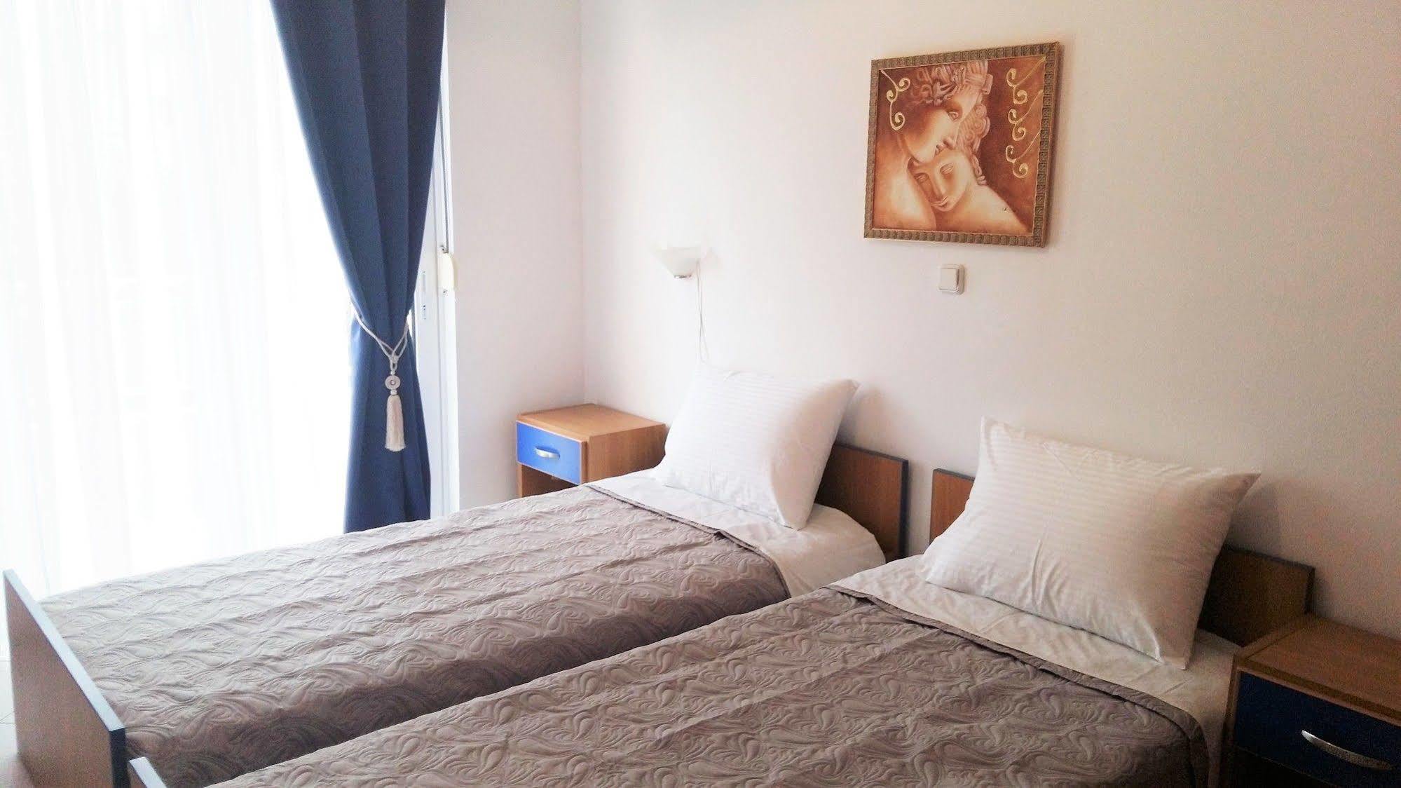 Pantheon Deluxe Apartments Archangelos  Zewnętrze zdjęcie